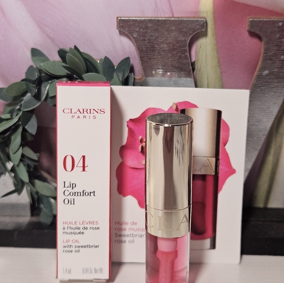 Clarins Lip Comfort Oil - Picture 5 of 12